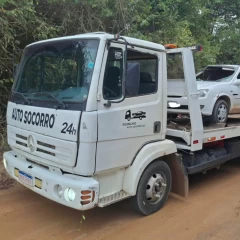 Caminhão guincho de Auto Socorro Azerêdo em São Mateus - ES