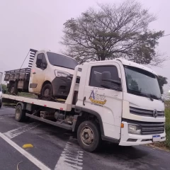 Caminhão guincho de Rony Reboque  em Japeri - RJ